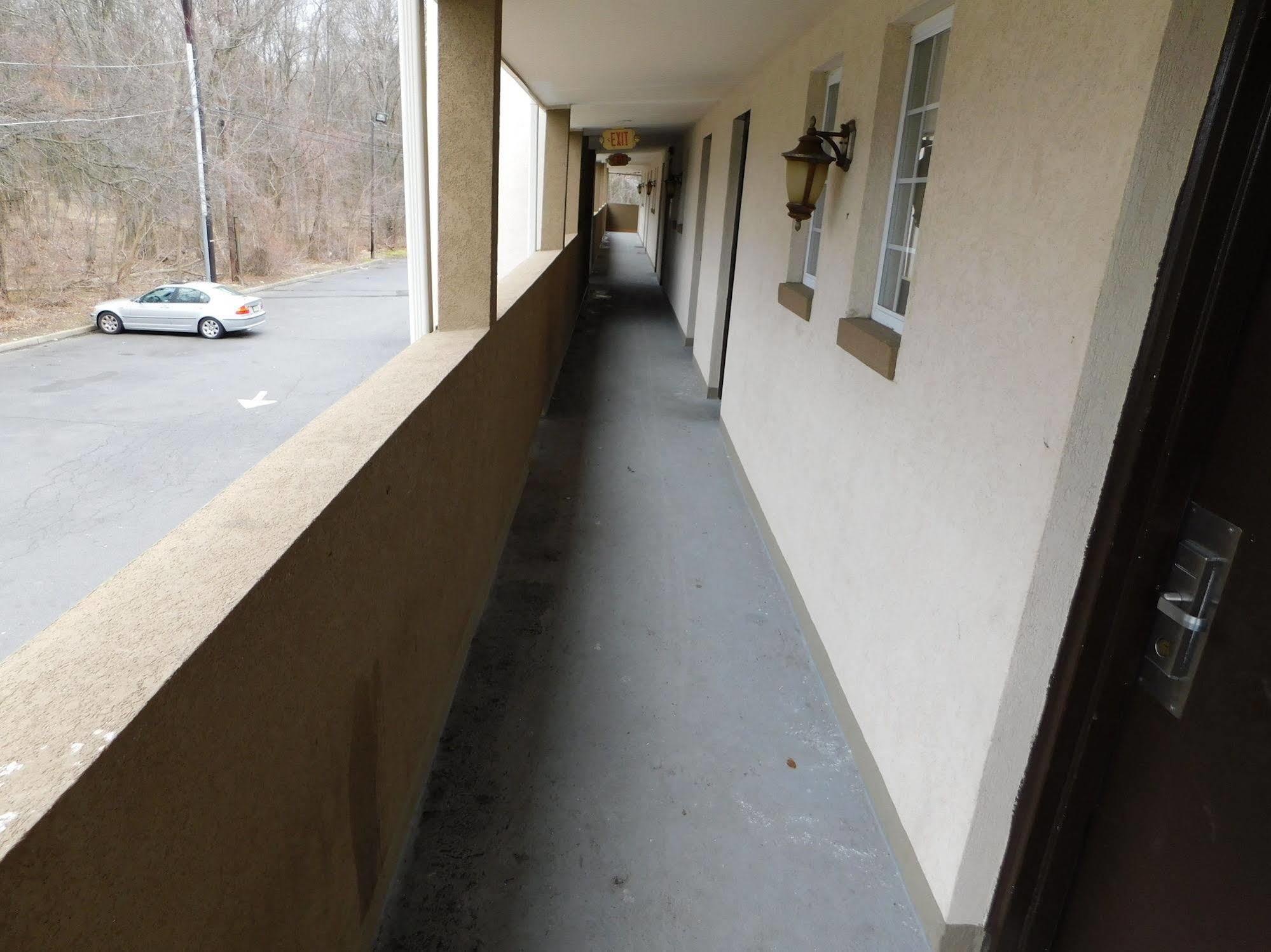 Hotel Vicenza Monmouth Junction Esterno foto